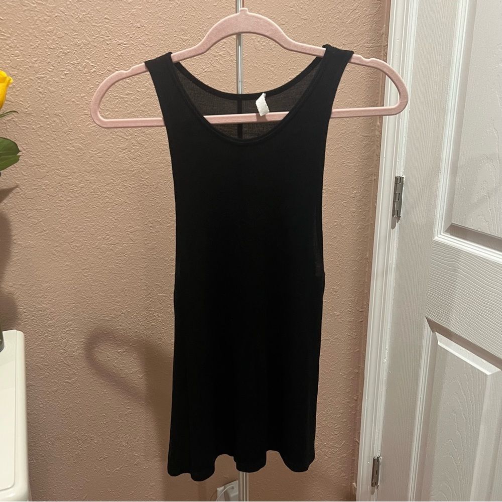 Brandy Melville Muscle Tee - Picture 2 of 7